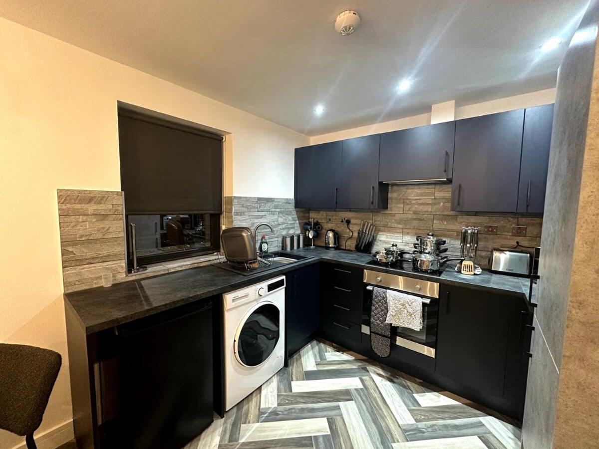 Newark House - 1 Bed Apartment Пітерборо Екстер'єр фото